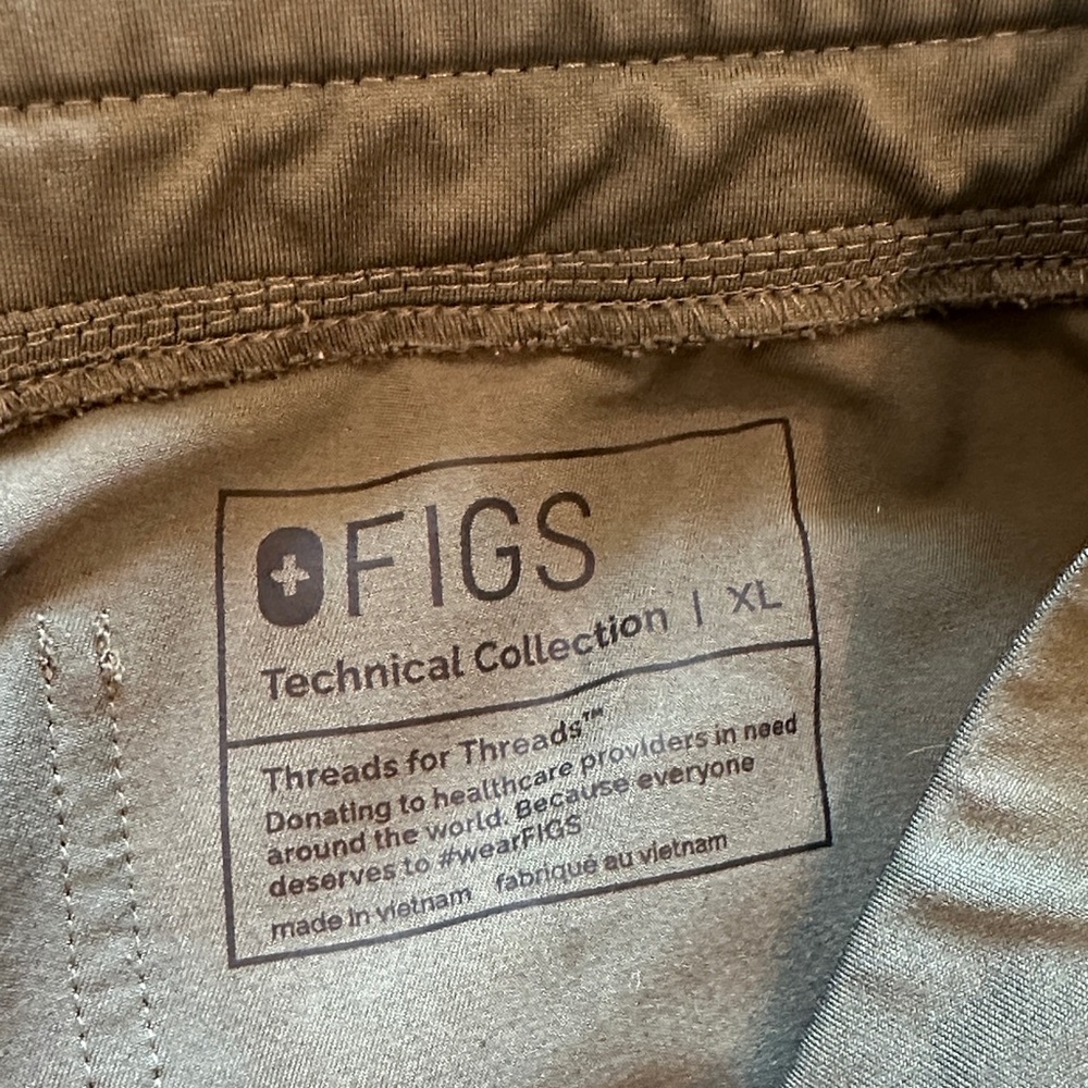 Figs Moss Scrub Set - Picture 5 of 5